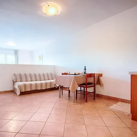 Bruna 3* Lastovo