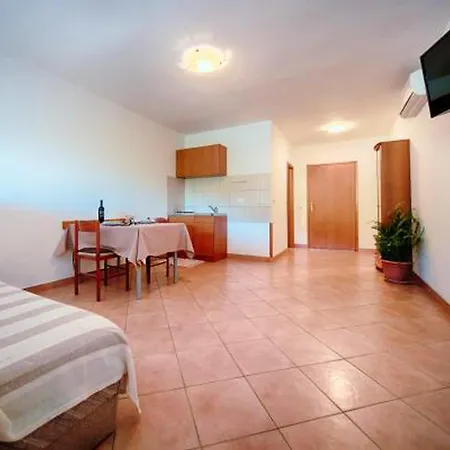 Bruna Bed & Breakfast 3*